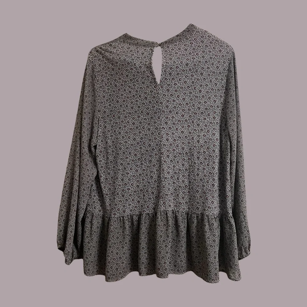 LOFT Plus Babydoll Top - Picture 2 of 4